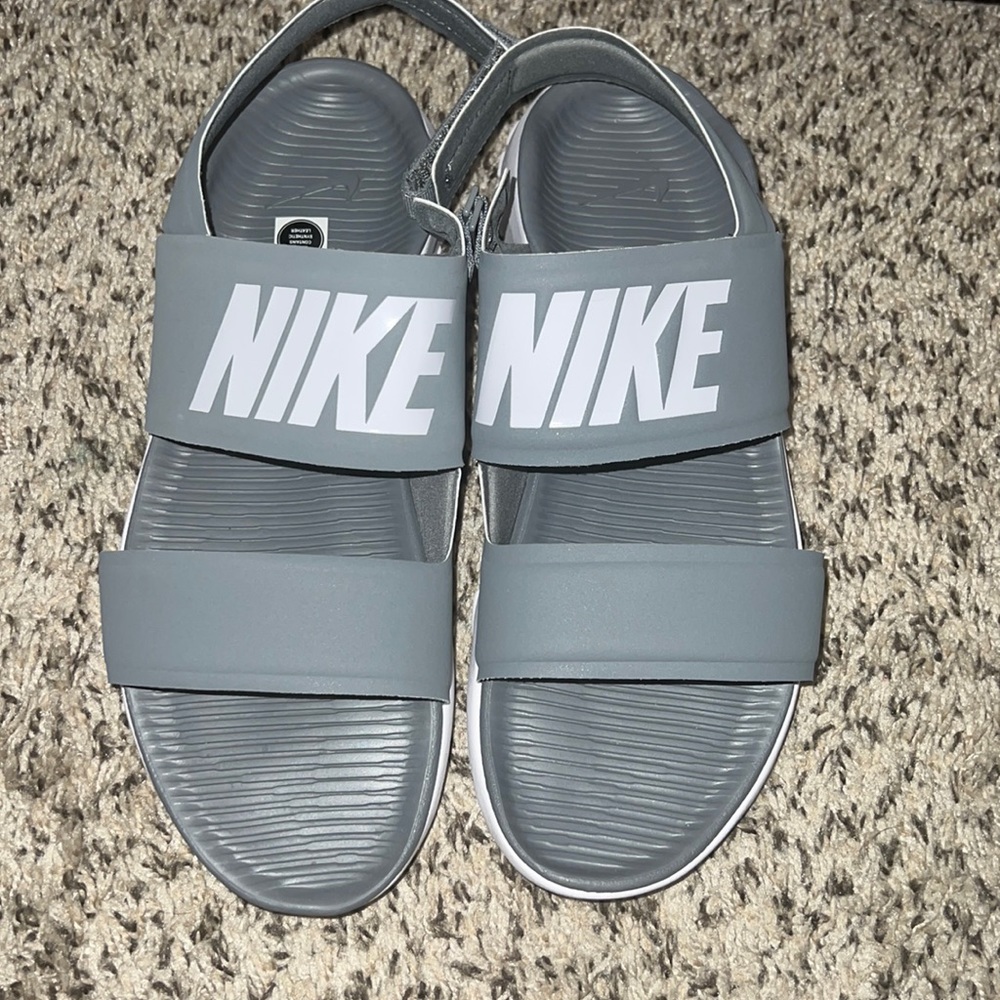 Nike Tanjun Sandals
